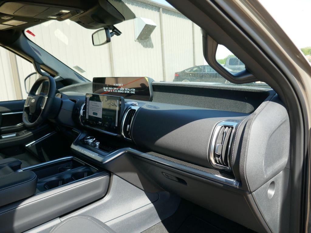 2026 Ford Expedition Max Platinum 4x4