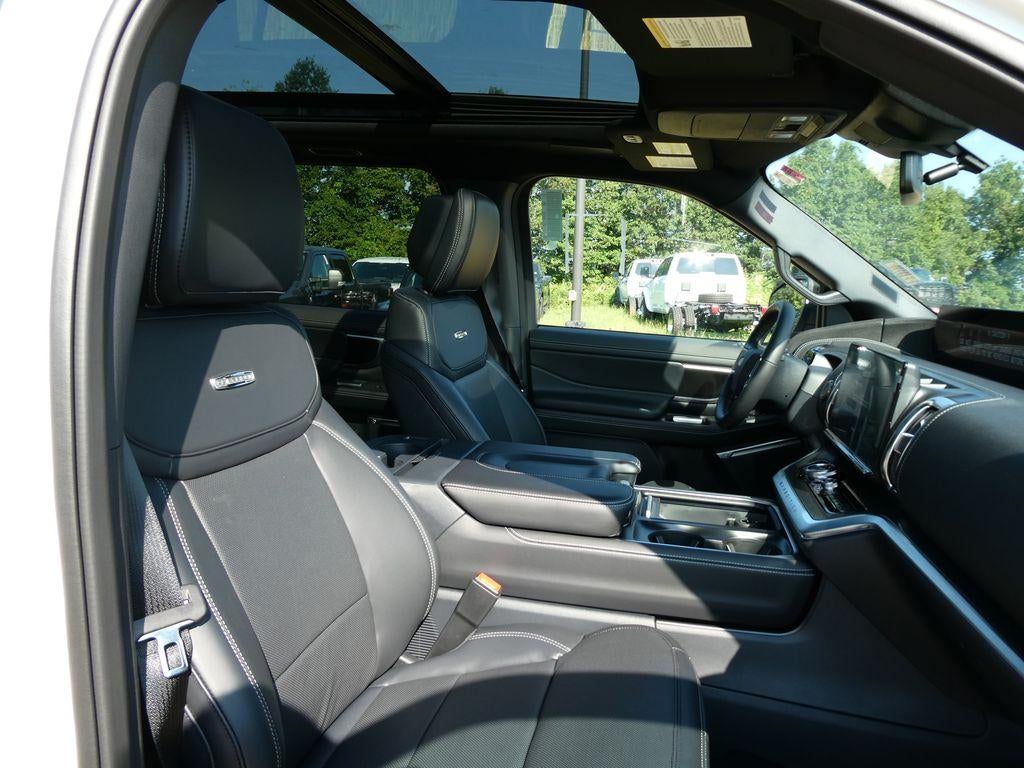 2027 Ford Expedition Max Platinum 4x4