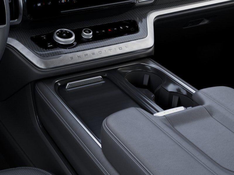 2027 Ford Expedition Max Platinum 4x4