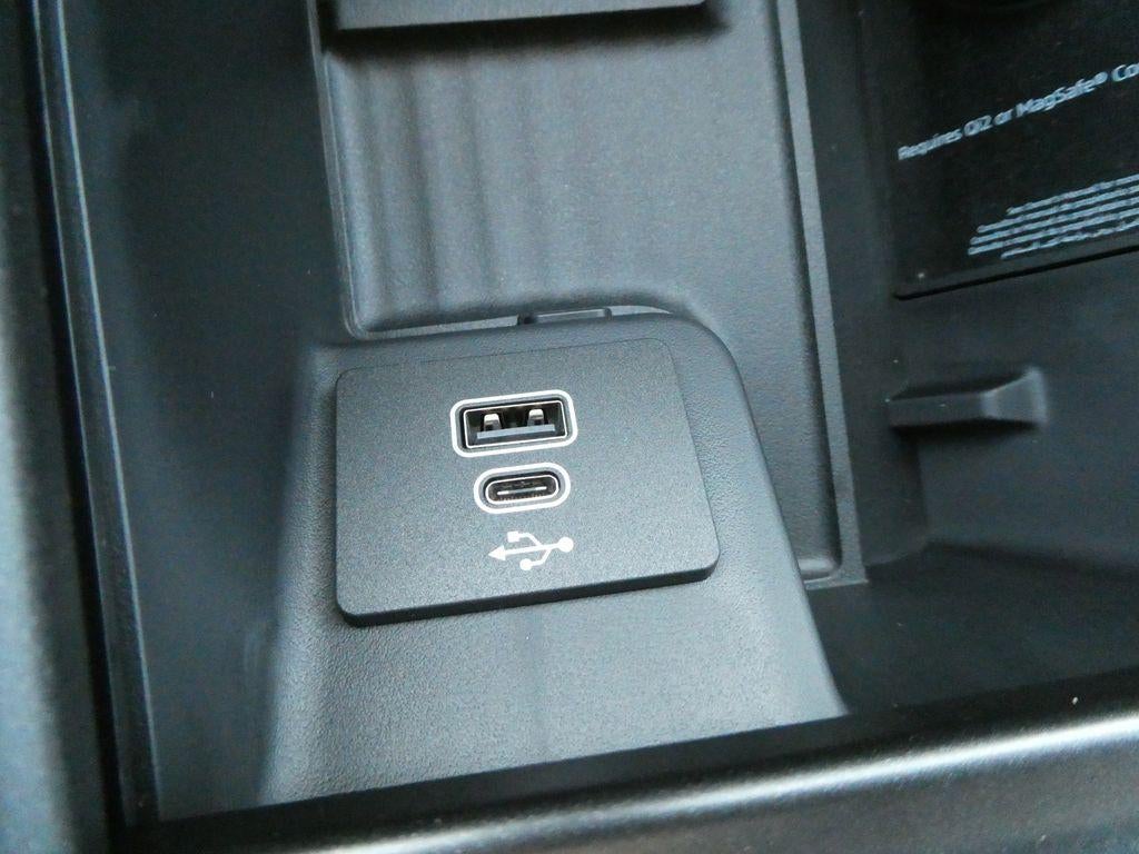 2027 Ford Expedition Max Platinum 4x4