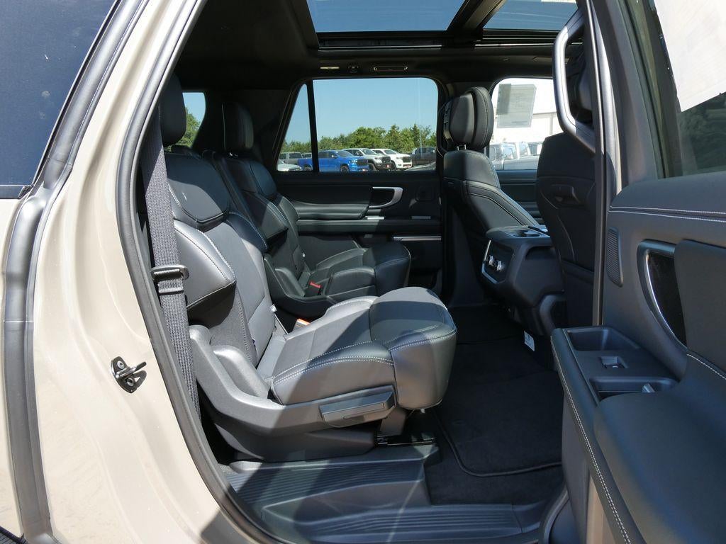 2027 Ford Expedition Max Platinum 4x4