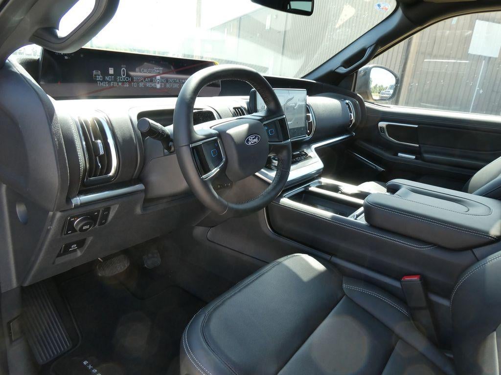 2027 Ford Expedition Max Platinum 4x4