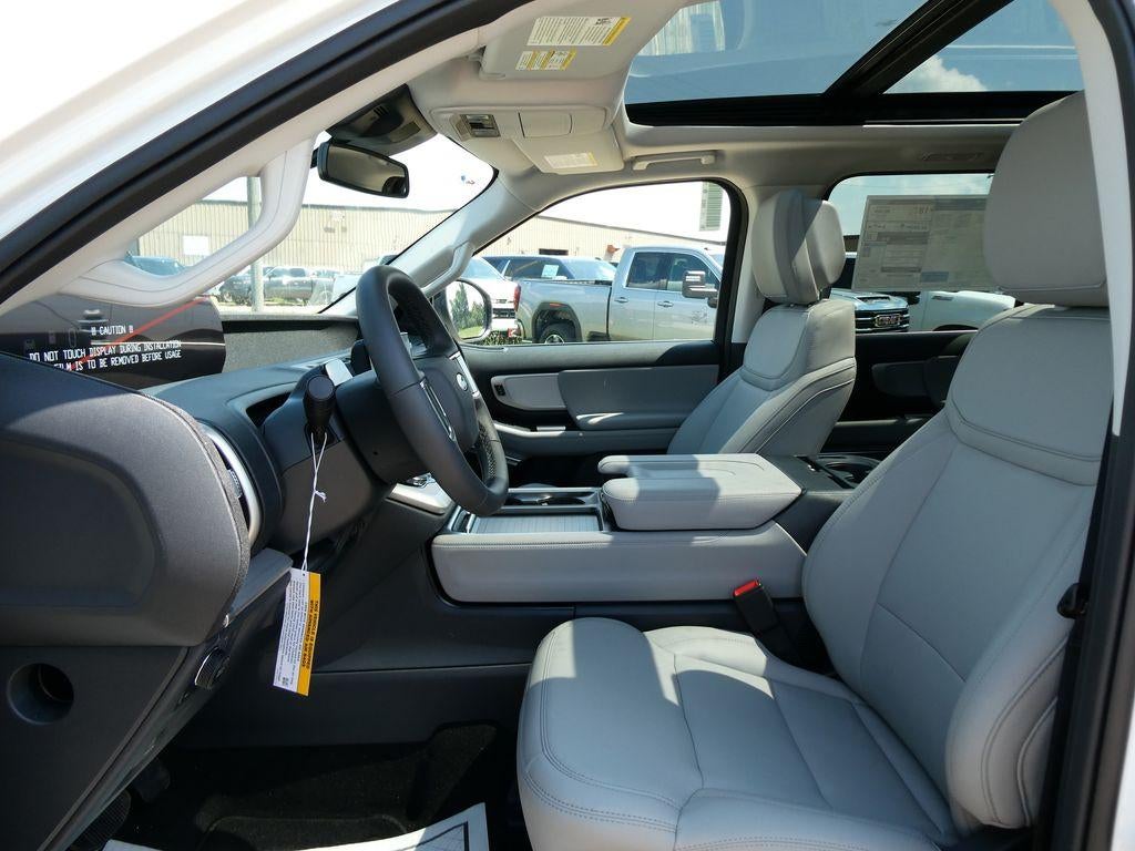 2027 Ford Expedition Active 4x4
