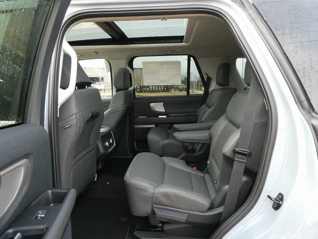 2025 Ford Expedition Active 4x4