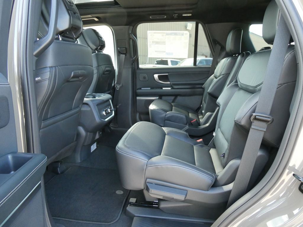 2027 Ford Expedition Platinum 4x4