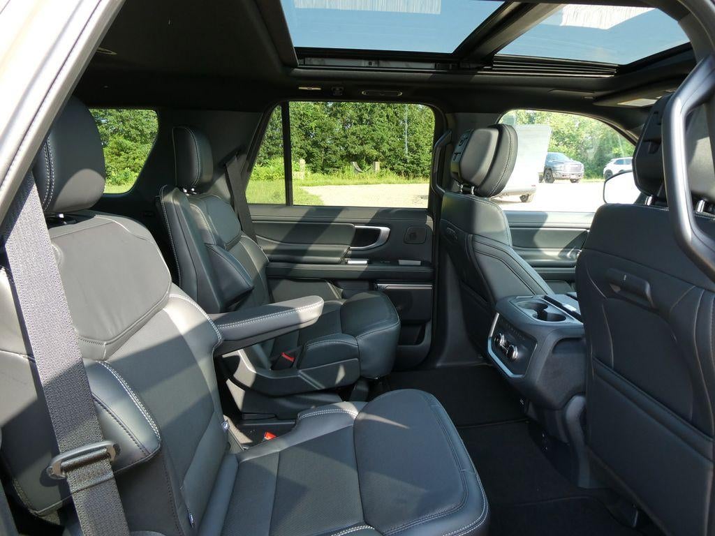 2027 Ford Expedition Platinum 4x4