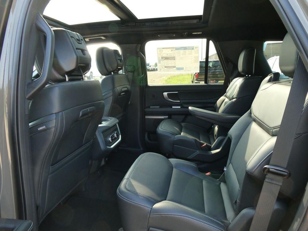 2027 Ford Expedition Platinum 4x4