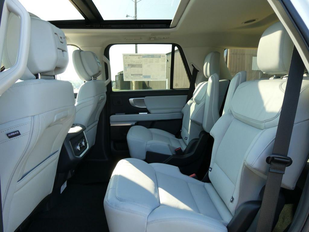 2027 Ford Expedition Platinum 4x4
