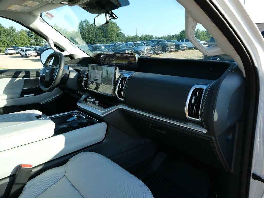 2027 Ford Expedition Platinum 4x4