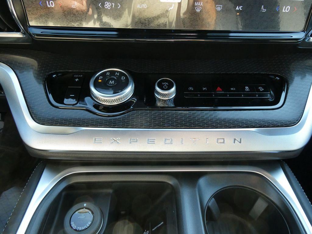 2027 Ford Expedition Platinum 4x4