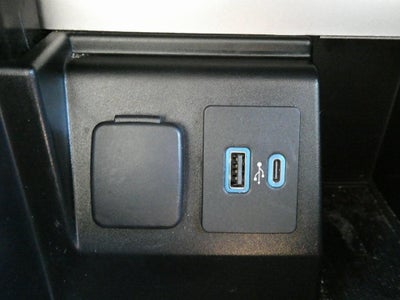 2020 Ford Explorer XLT RWD