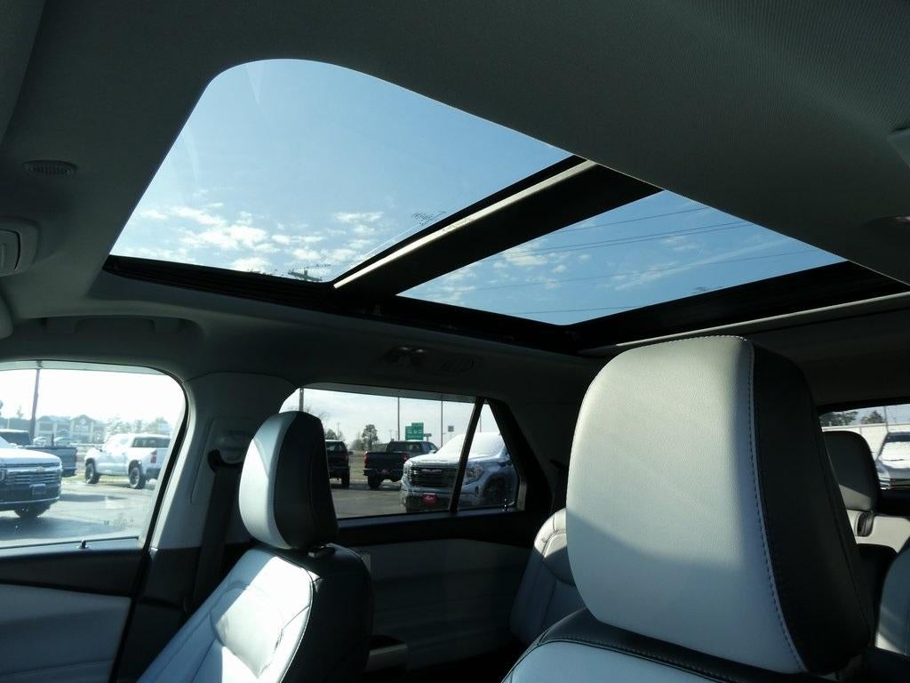 2021 Ford Explorer XLT 4WD