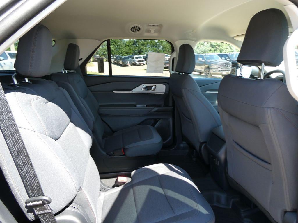 2026 Ford Explorer Active w/100A Pkg 4WD