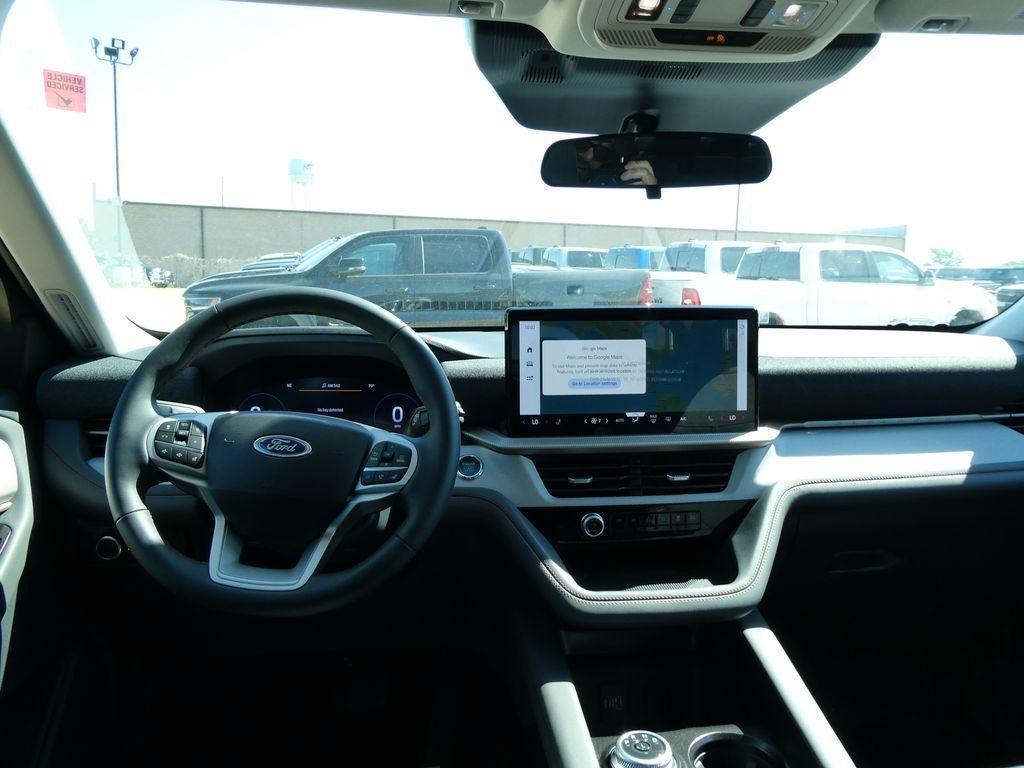 2026 Ford Explorer Active w/100A Pkg 4WD