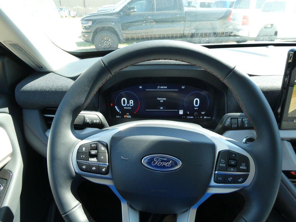 2026 Ford Explorer Active w/100A Pkg 4WD