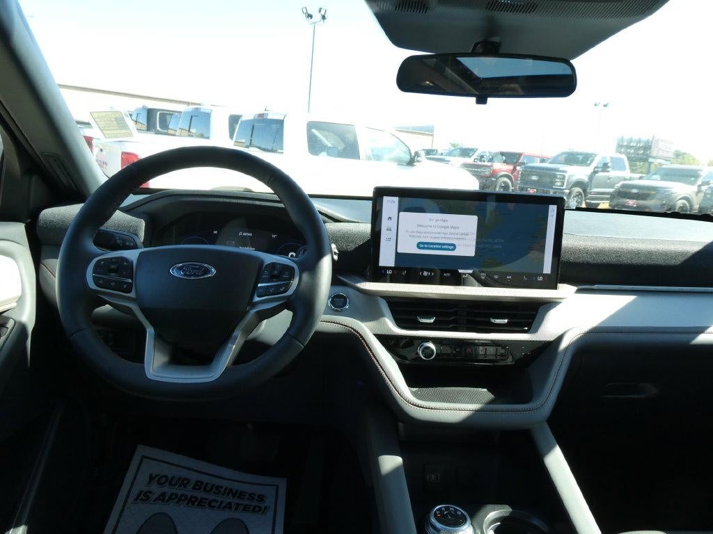 2027 Ford Explorer Active w/200A Pkg 4WD