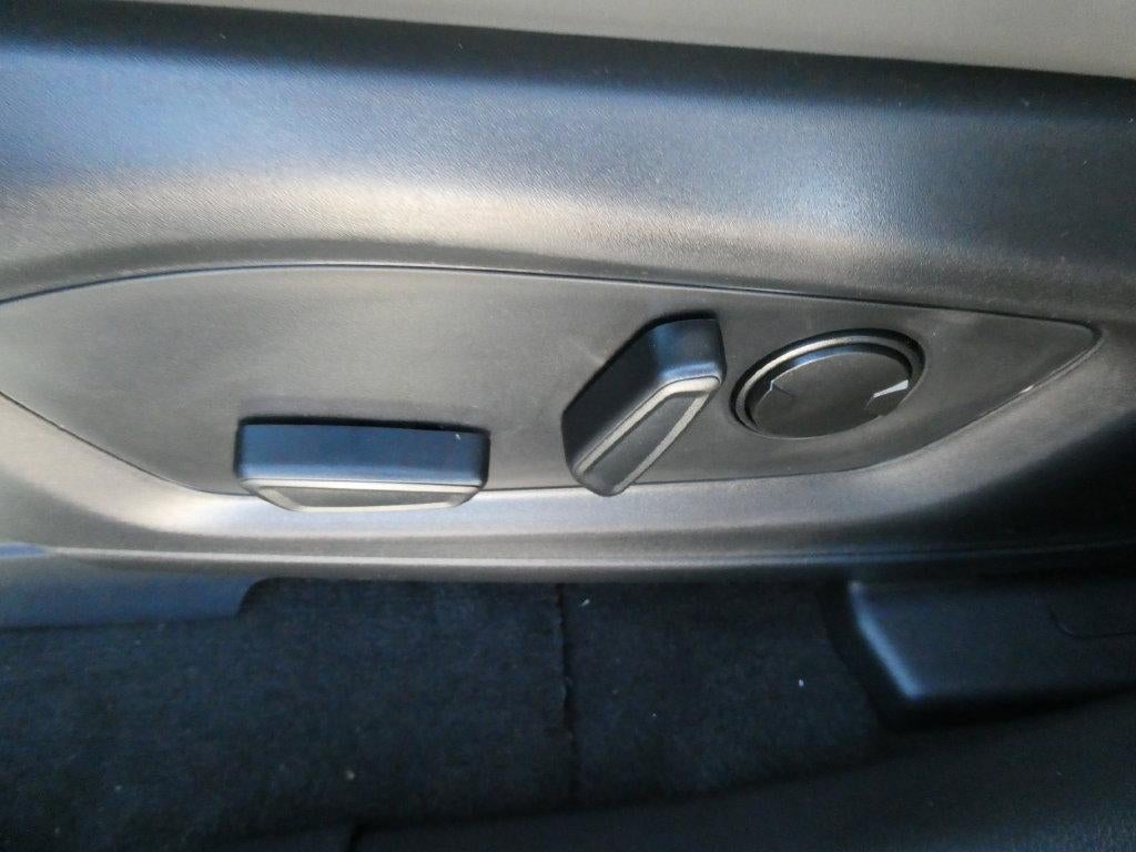 2027 Ford Explorer Active w/200A Pkg 4WD