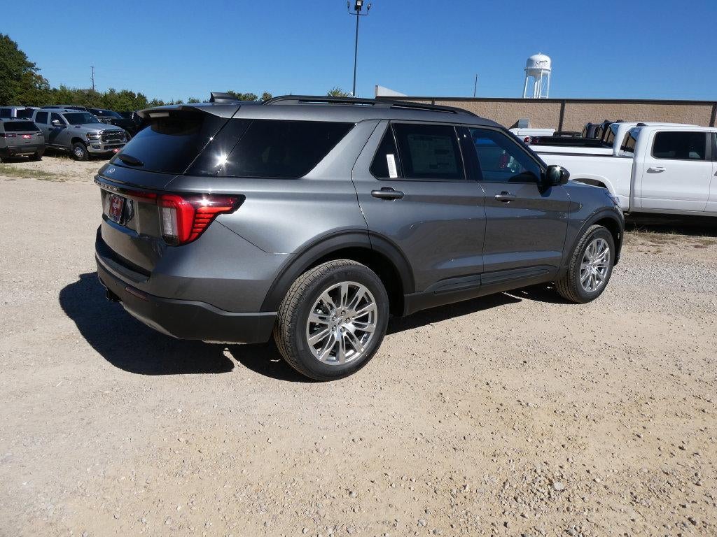 2027 Ford Explorer Active w/200A Pkg 4WD
