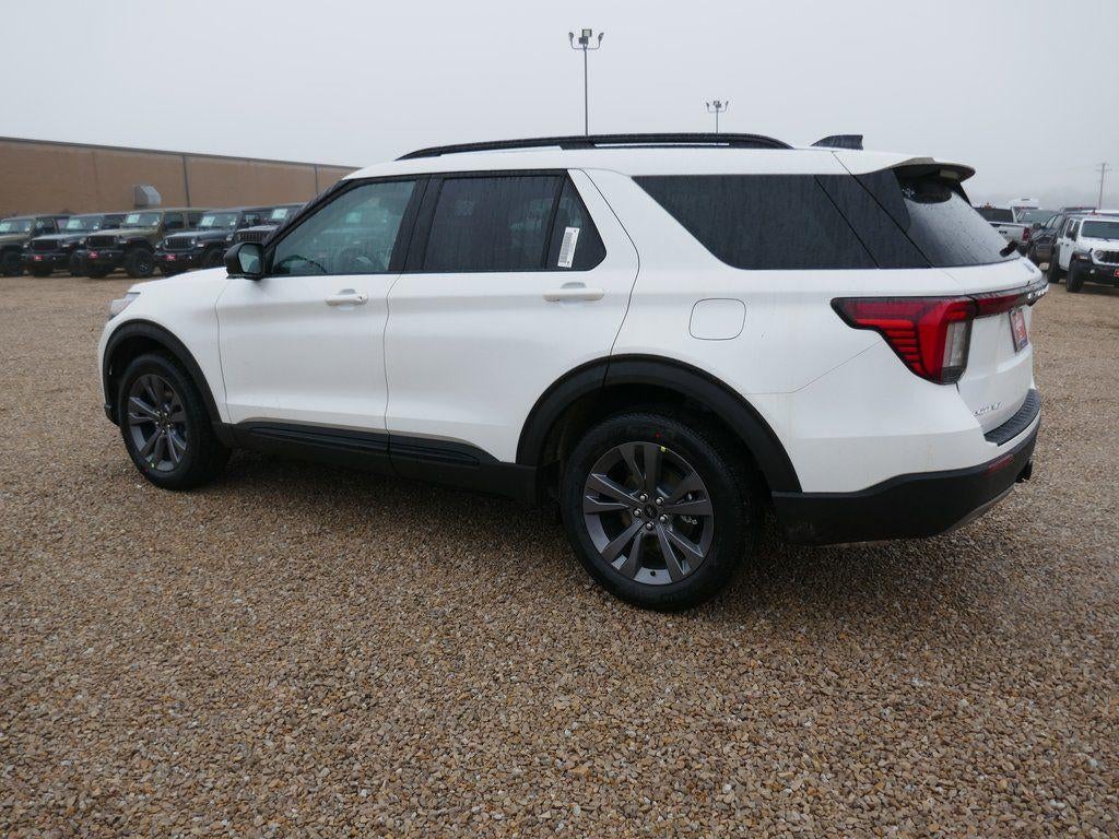 2026 Ford Explorer Active w/100A Pkg 4WD