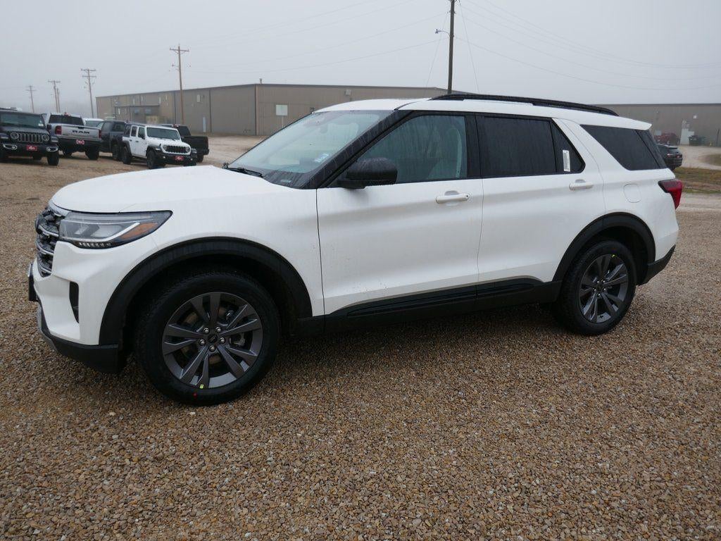 2026 Ford Explorer Active w/100A Pkg 4WD