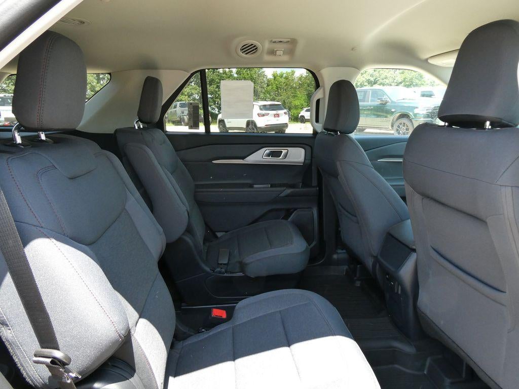 2026 Ford Explorer Active w/100A Pkg 4WD