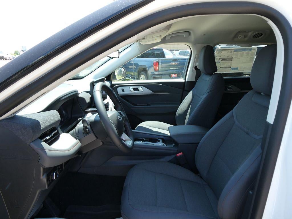2026 Ford Explorer Active w/100A Pkg 4WD