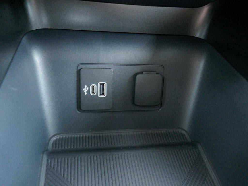 2026 Ford Explorer Active w/100A Pkg 4WD