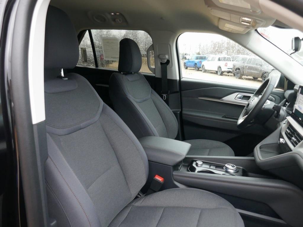 2026 Ford Explorer Active w/100A Pkg 4WD