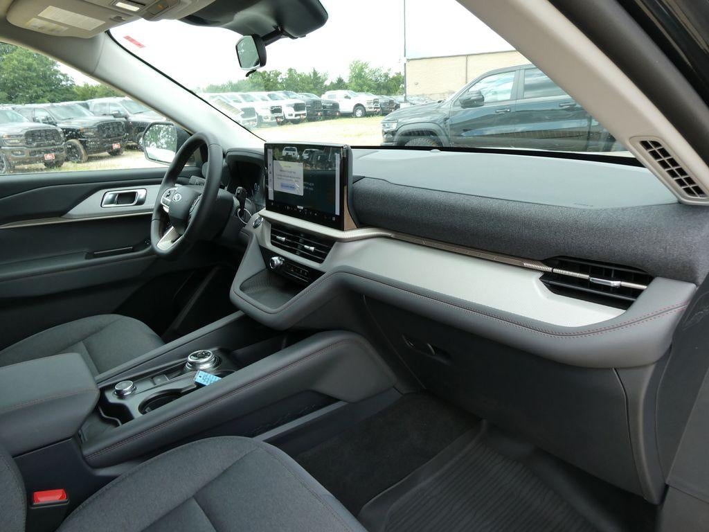 2026 Ford Explorer Active w/100A Pkg 4WD