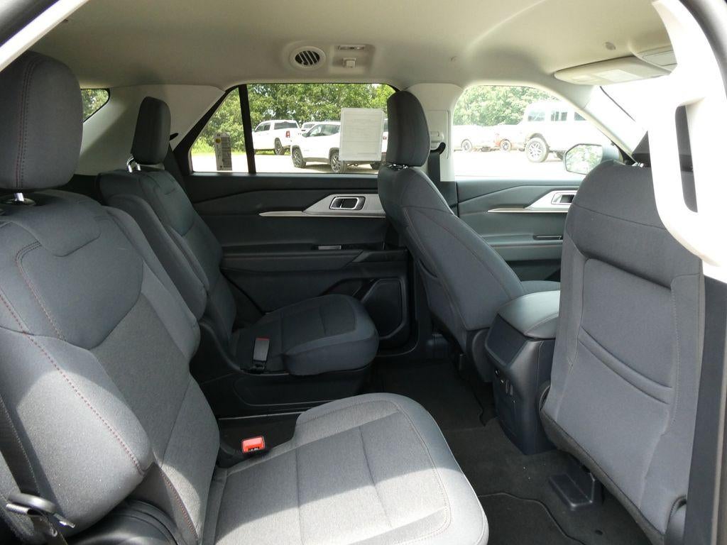 2026 Ford Explorer Active w/100A Pkg 4WD