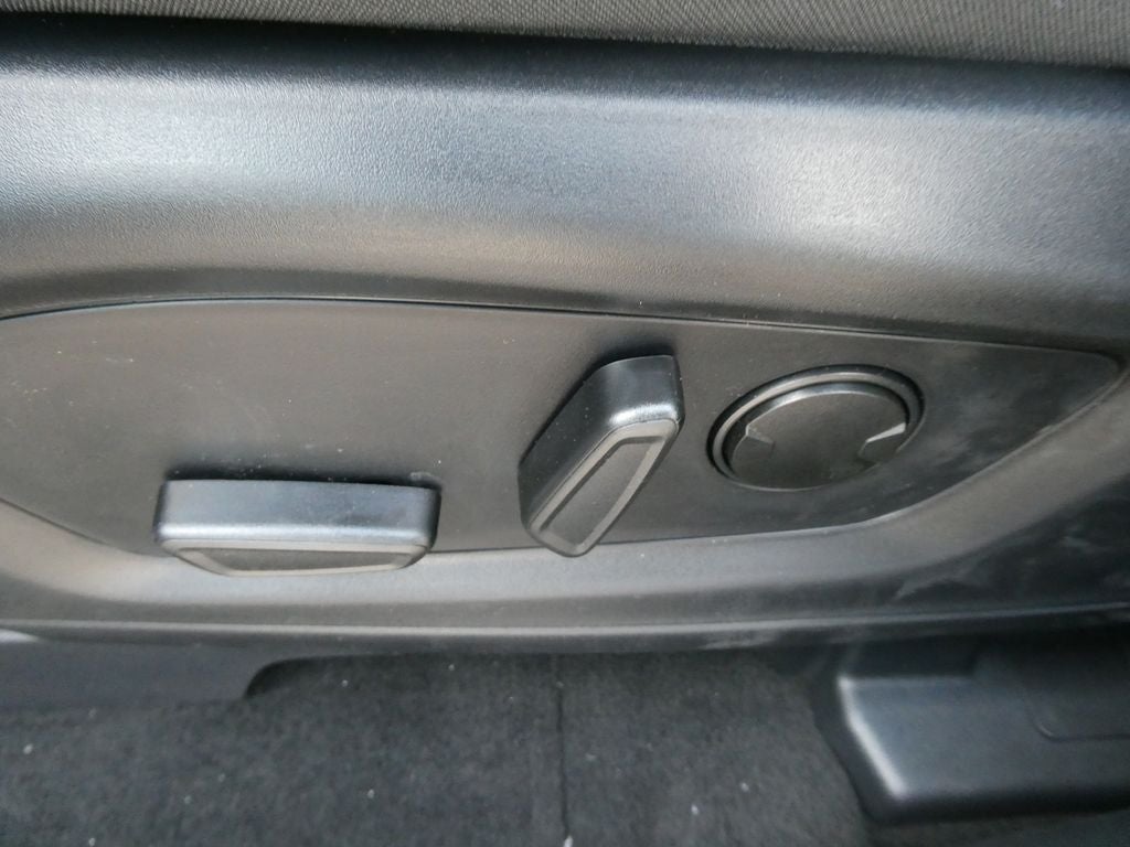 2026 Ford Explorer Active w/100A Pkg 4WD