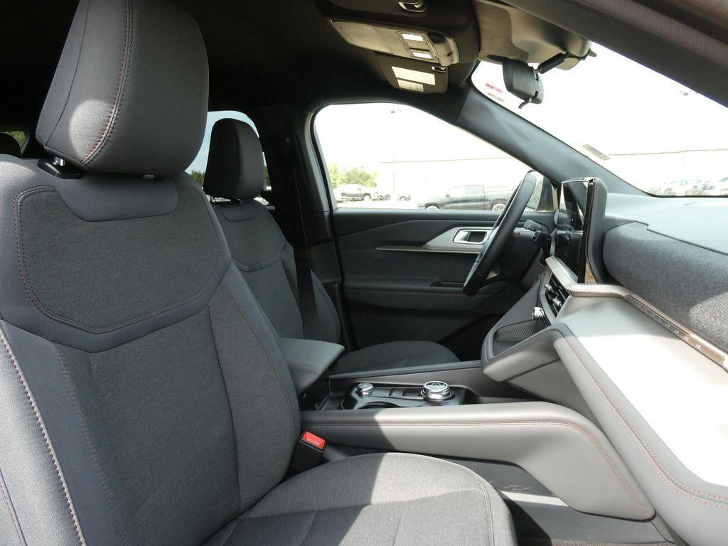 2027 Ford Explorer Active w/200A Pkg 4WD