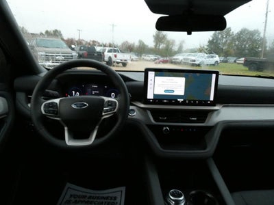 2027 Ford Explorer Active w/200A Pkg 4WD