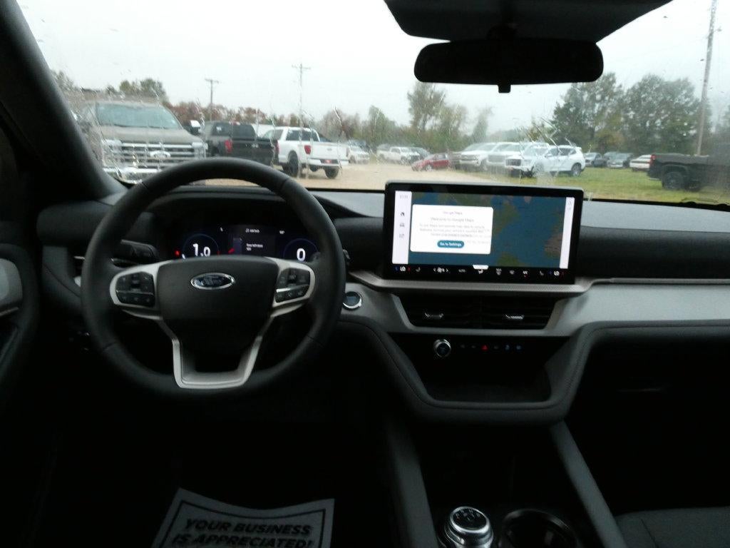 2027 Ford Explorer Active w/200A Pkg 4WD