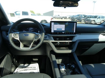 2027 Ford Explorer Active w/200A Pkg 4WD