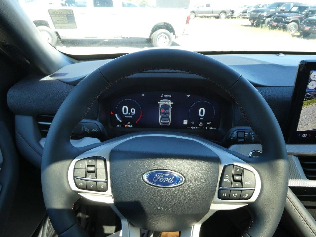 2027 Ford Explorer Active w/200A Pkg 4WD