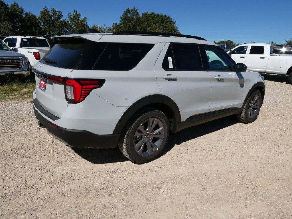 2027 Ford Explorer Active w/200A Pkg 4WD