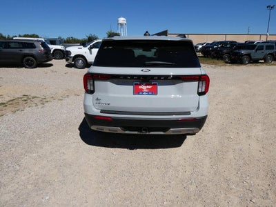 2027 Ford Explorer Active w/200A Pkg 4WD