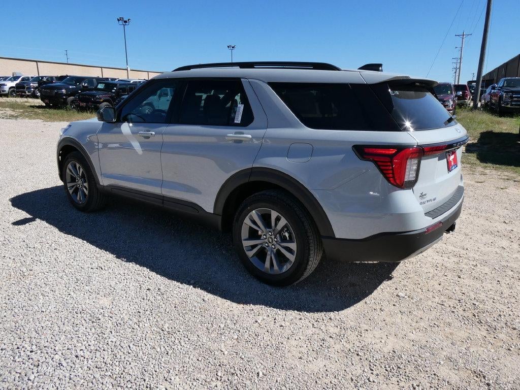 2027 Ford Explorer Active w/200A Pkg 4WD