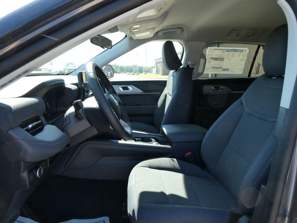 2026 Ford Explorer Active w/100A Pkg 4WD
