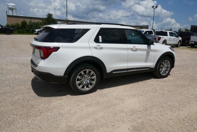2025 Ford Explorer Active 4WD