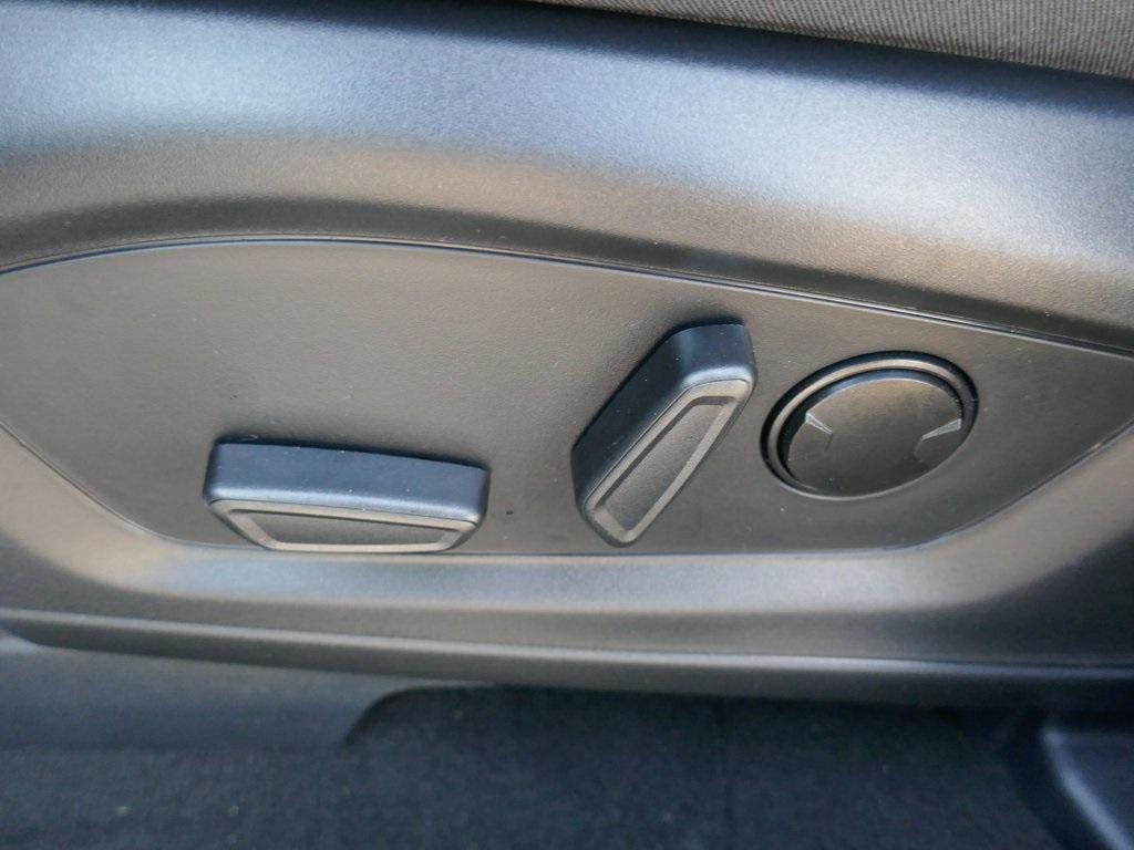 2026 Ford Explorer Active w/100A Pkg 4WD