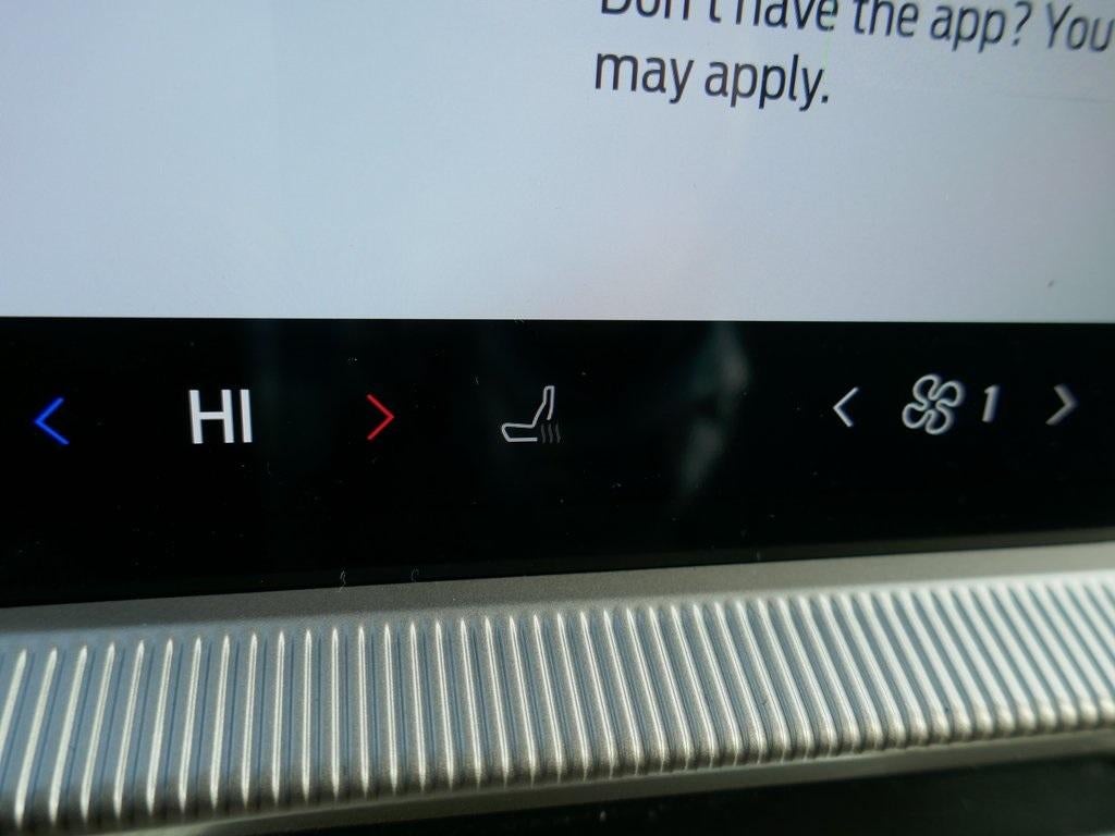 2026 Ford Explorer Active w/100A Pkg 4WD