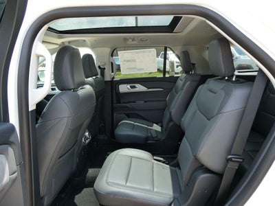 2026 Ford Explorer Active w/100A Pkg 4WD