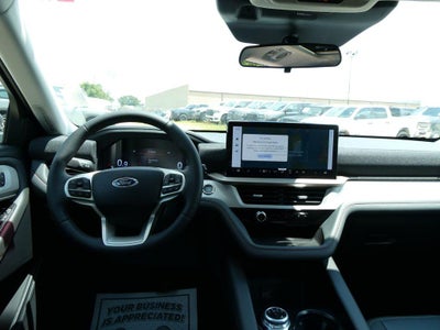 2026 Ford Explorer Active w/100A Pkg 4WD