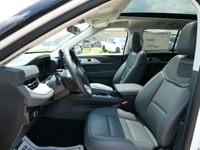 2026 Ford Explorer Active w/100A Pkg 4WD