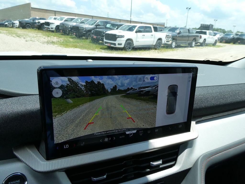 2026 Ford Explorer Active w/100A Pkg 4WD