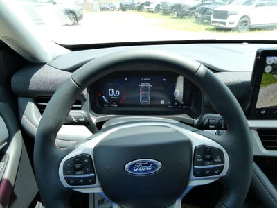 2026 Ford Explorer Active w/100A Pkg 4WD
