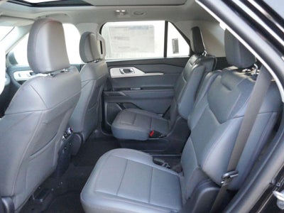 2026 Ford Explorer Active w/100A Pkg 4WD