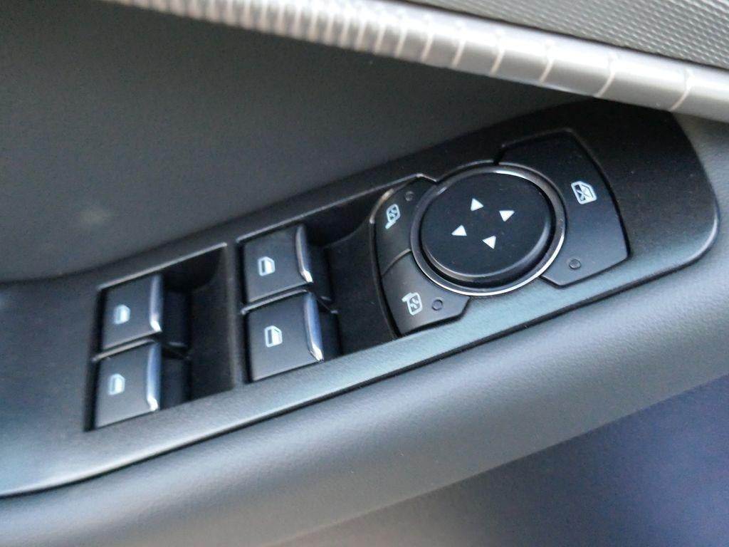 2026 Ford Explorer Active w/100A Pkg 4WD